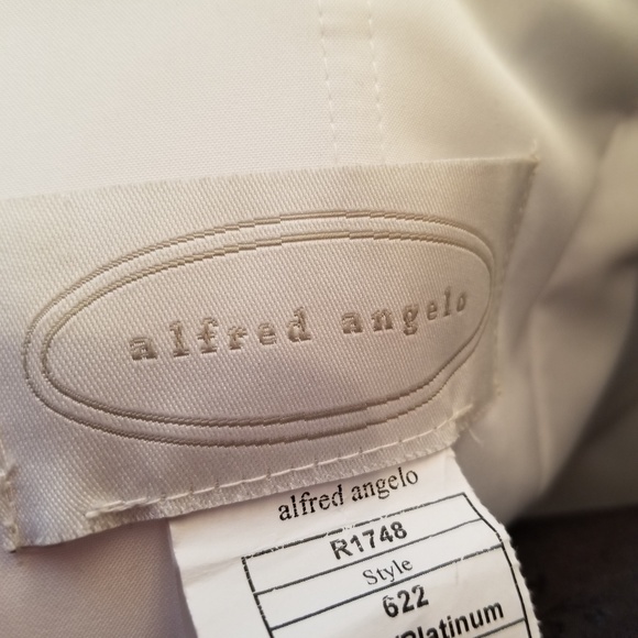 Alfred Angelo Women's Platinum Wedding Dress R1748 - Picture 7 of 8